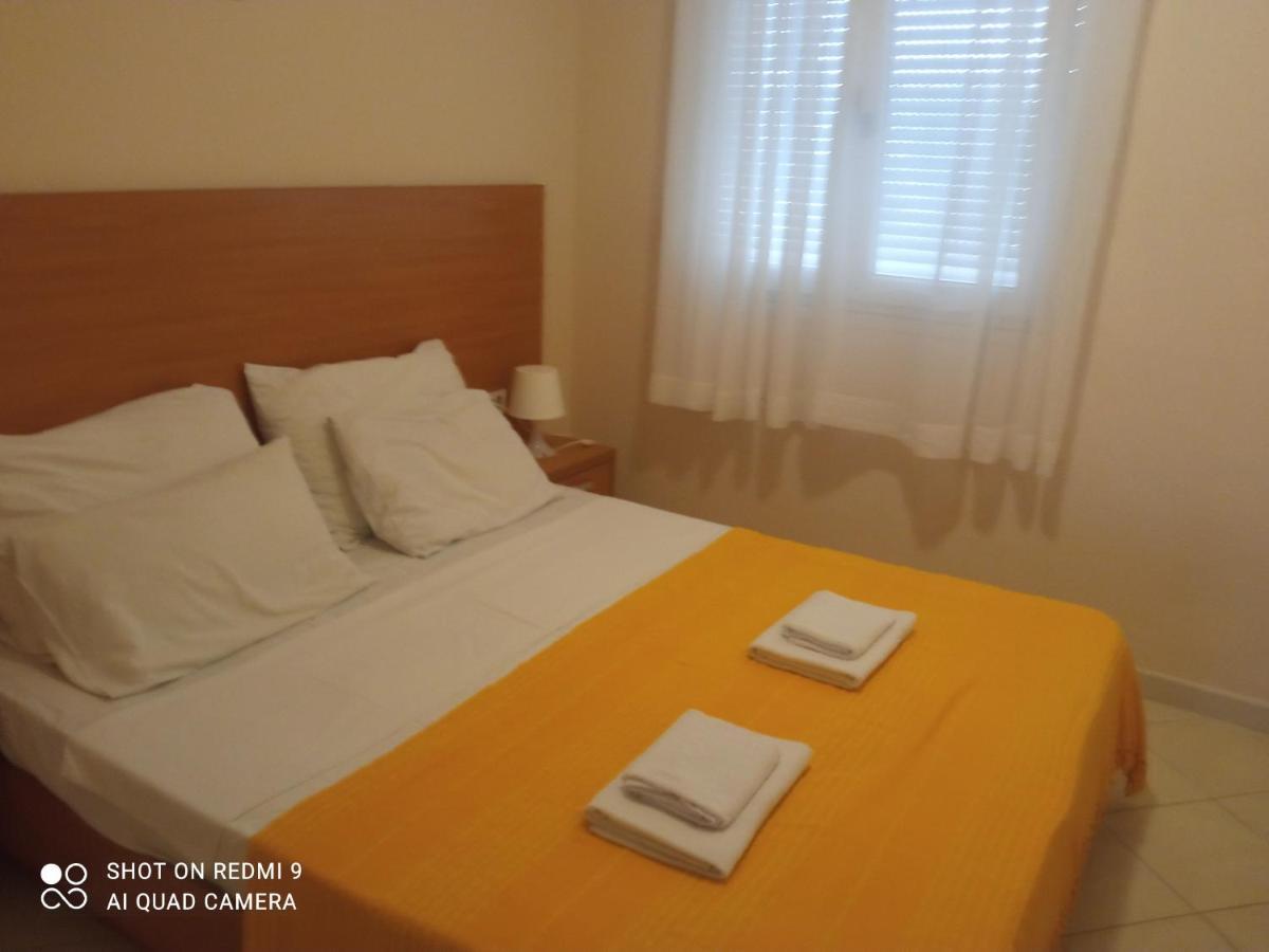 Apartmani Lux Sea Утеха Екстериор снимка
