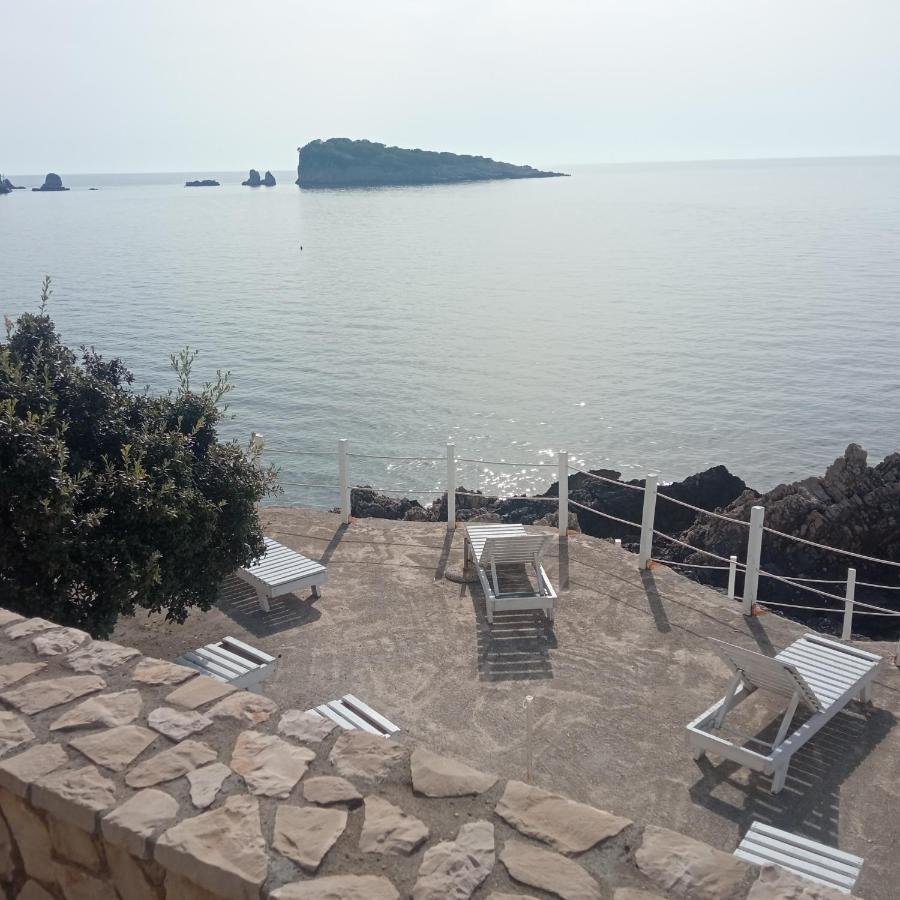 Apartmani Lux Sea Утеха Екстериор снимка