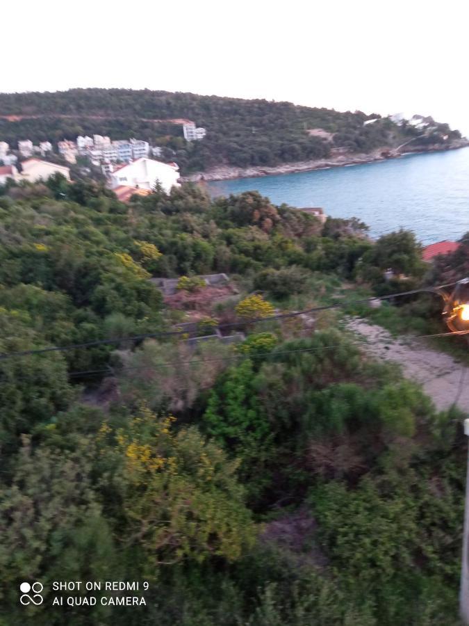 Apartmani Lux Sea Утеха Екстериор снимка